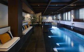 Le Roch Hotel & Spa  5*